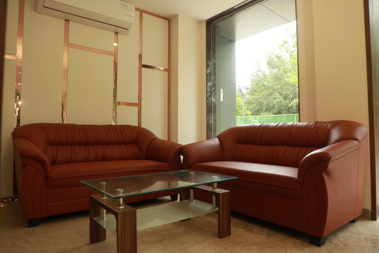 Serenity By Monarch, Baner Pune Méribel Village Exterior foto